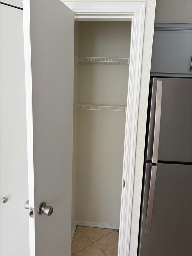 Photo - 1701 The Greens Way Unidad 222