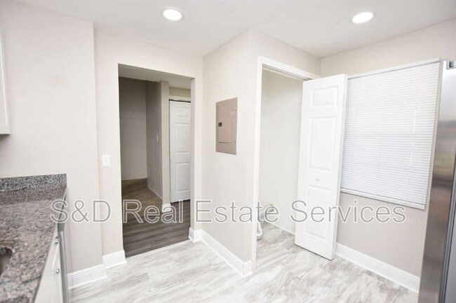 Photo - 2241 9th St SE