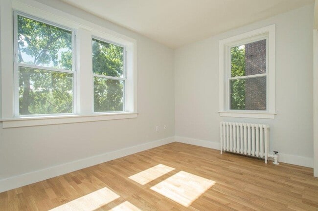 Photo - Great 1 Bed Or 2 Bed w/o Living Room