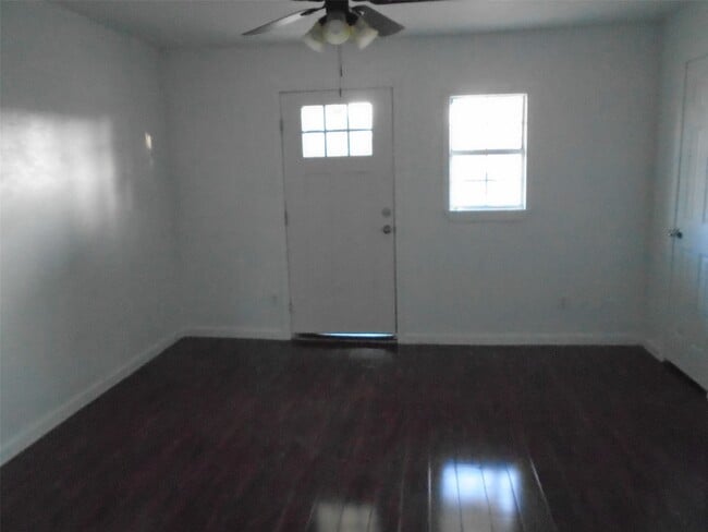 Photo - 12042 Beechnut St Unidad True