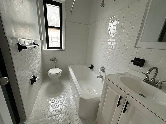 Photo - 2 bedroom in BRONX NY 10456 Unit C