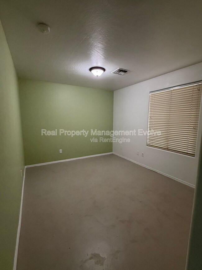 Photo - 25067 W Dove Trail