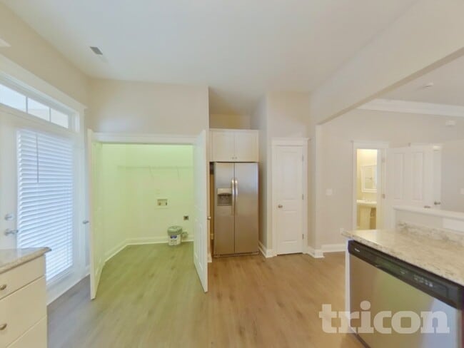 Photo - 6607 Park Meadows Pl