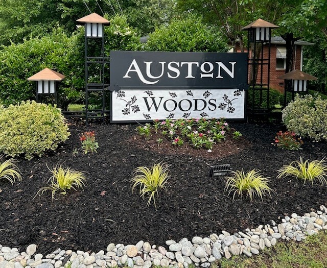 Auston Woods Apartments