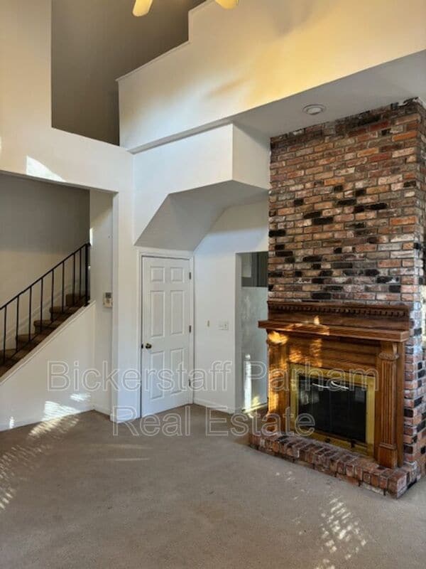 Photo - 213 Chapel St