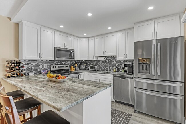 Photo - 923 Springdale Cir