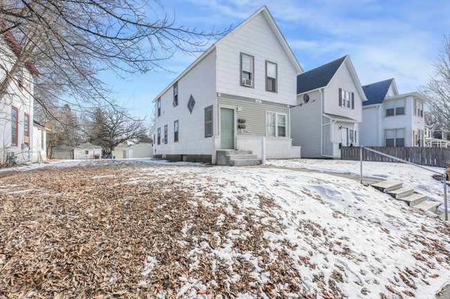 Photo - 2627 Quincy St NE Townhome