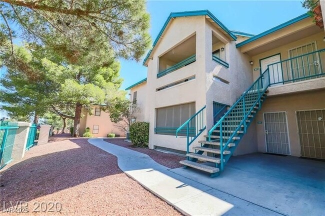 Building Photo - 5151 S Lindell Rd Unit 103