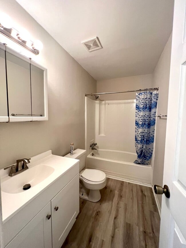 Photo - Great 2Br 1Ba Dorchester II School District