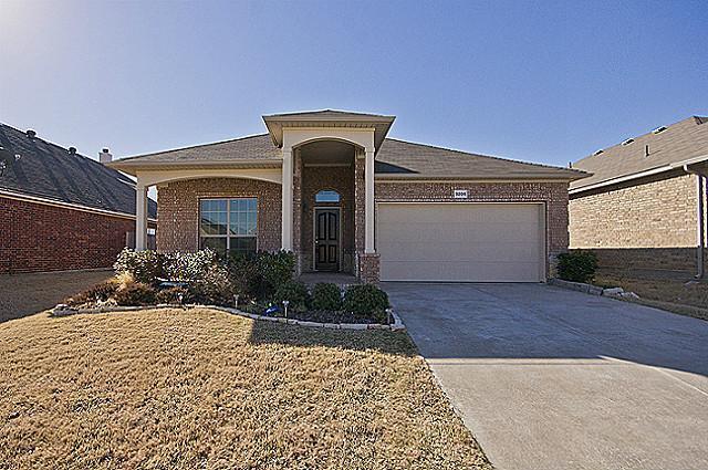Building Photo - 3205 Buckthorn Ln