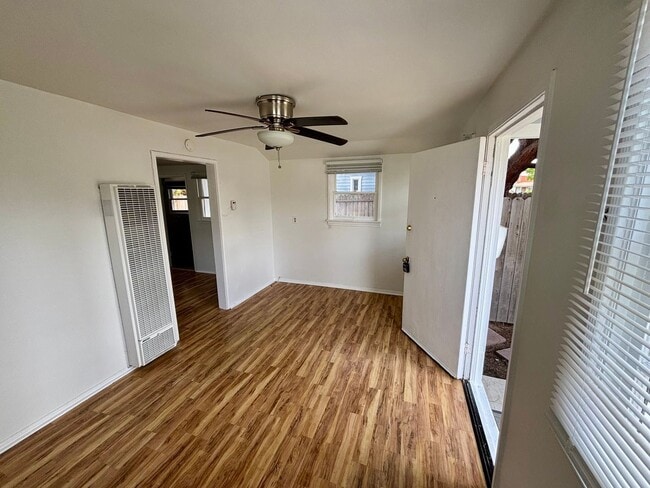 Photo - 205 Elmira Ave