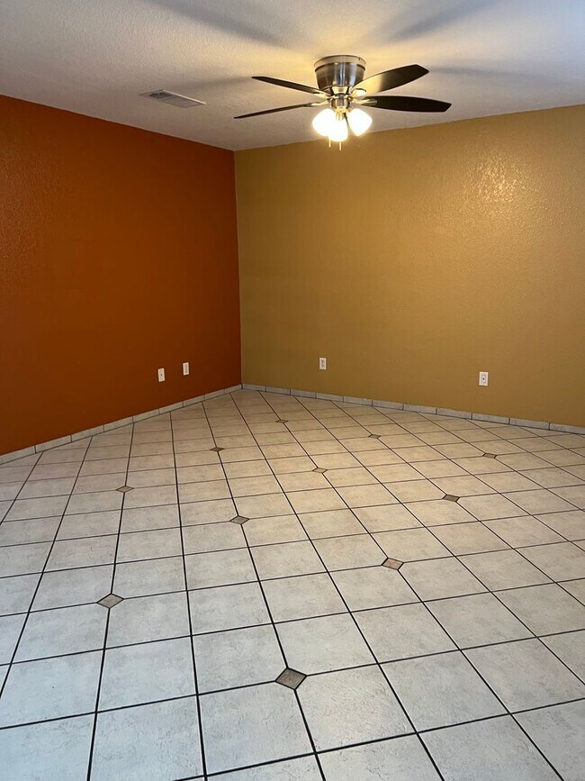 Photo - 1417 Hall Ave