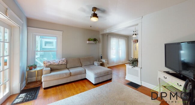 Photo - 132 S Clemens Ave