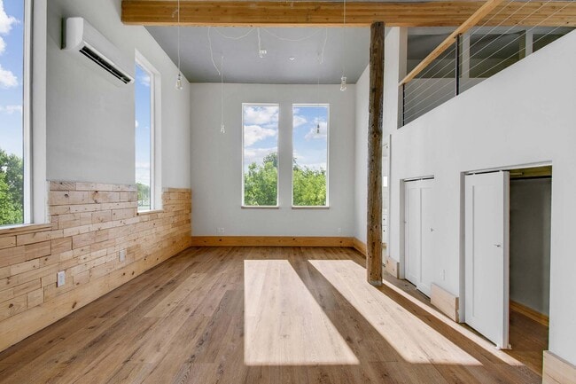 Photo - Lofts at 305