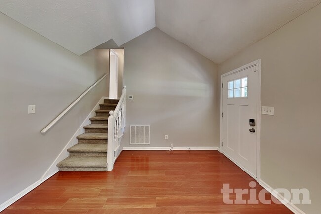 Photo - 48 Hale Haven Dr