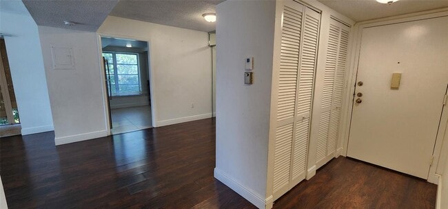 Photo - 4168 Inverrary Dr Unit 401