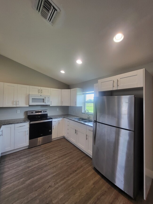 Photo - 8309 Lena Ct