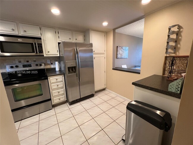 Photo - 3150 W Rolling Hills Cir Unidad 202