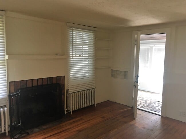 Building Photo - 1601 Glendola Rd Rental