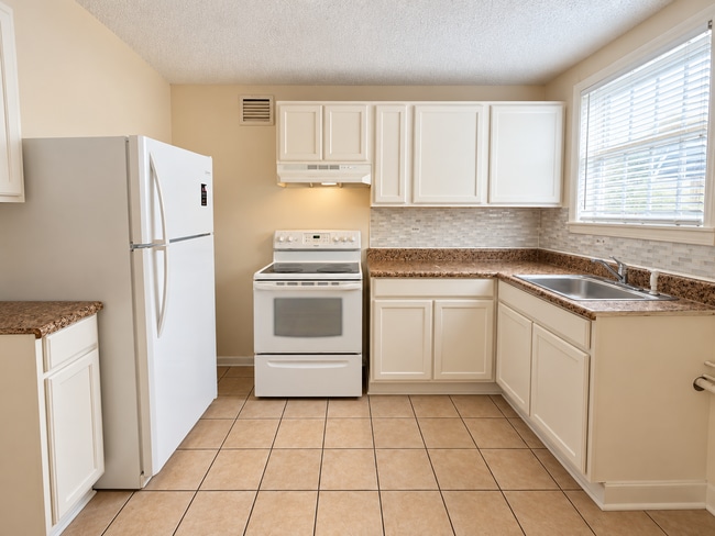 Photo - 2730 Hamilton Cir Unit #2