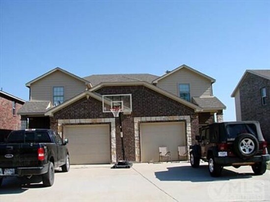 Photo - 906 Parkplace Ridge
