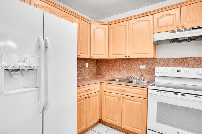 Photo - 8990 SW 24th St Unit 33