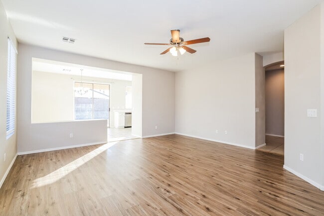 Photo - 1931 S Noble