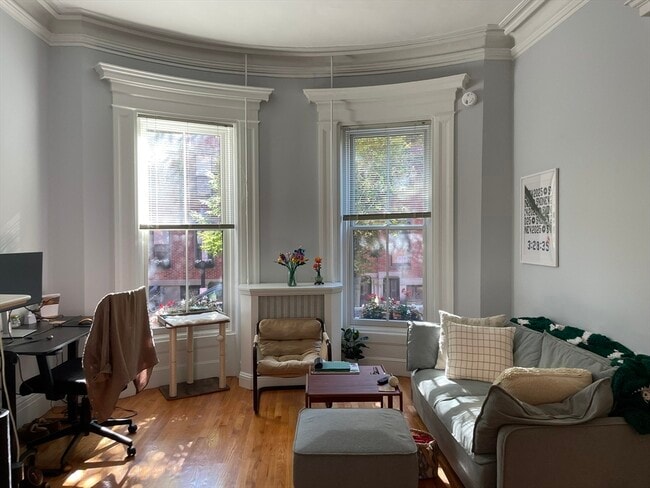 Photo - 23 Hanson St Unit 2