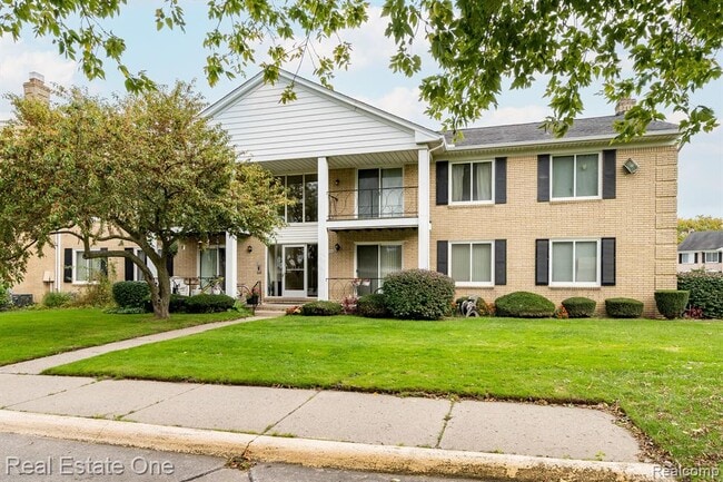 Building Photo - 37095 Nottingham Dr Unit 15