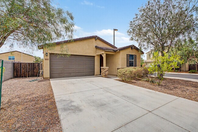 Photo - 21415 W Holly St