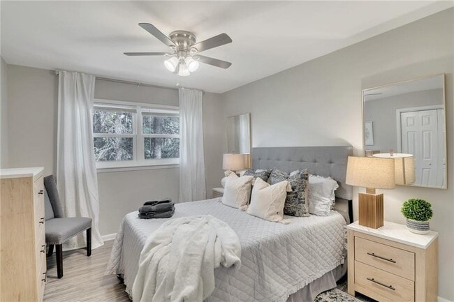 Photo - 577 Kurtz Rd