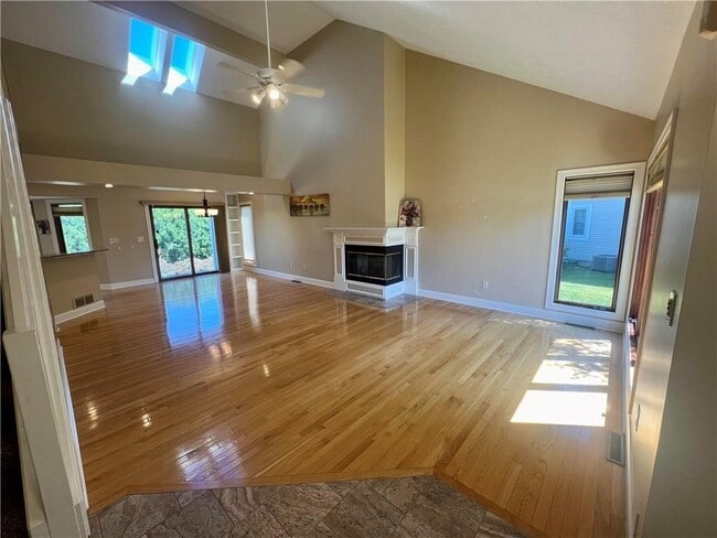 35 Hayfield Way