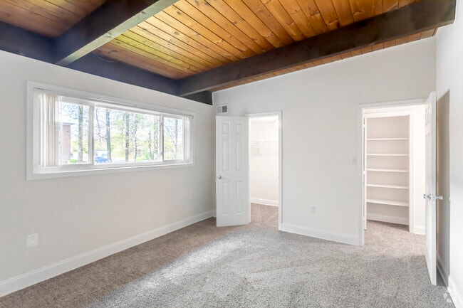 1 BR, 1 BA - 650 SF