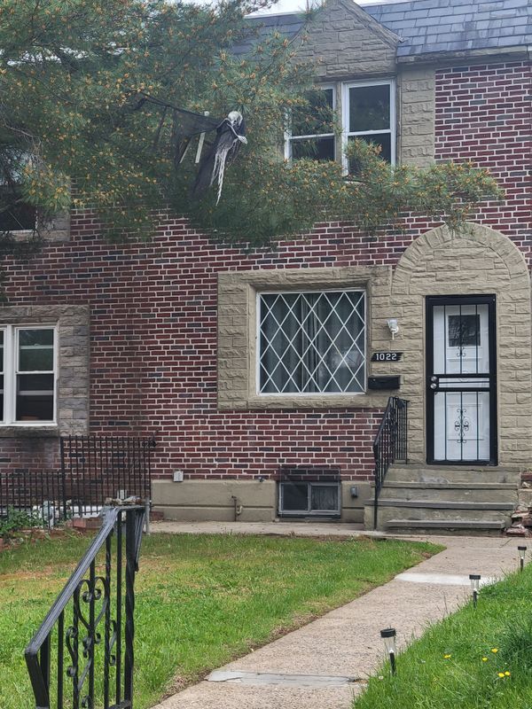 Photo - 1022 Windsor Rd
