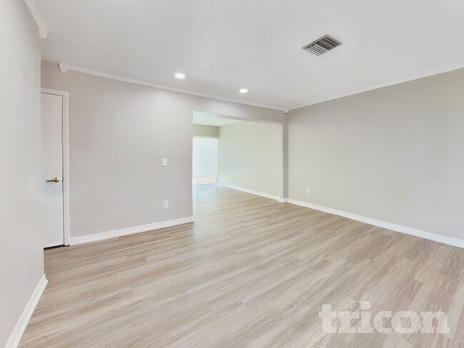 Photo - 6387 Otis Rd