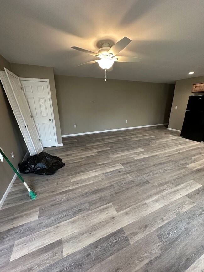 BRAND NEW BUILD!!! 3 Bedroom, 1 Bathroom D... House House Rental in