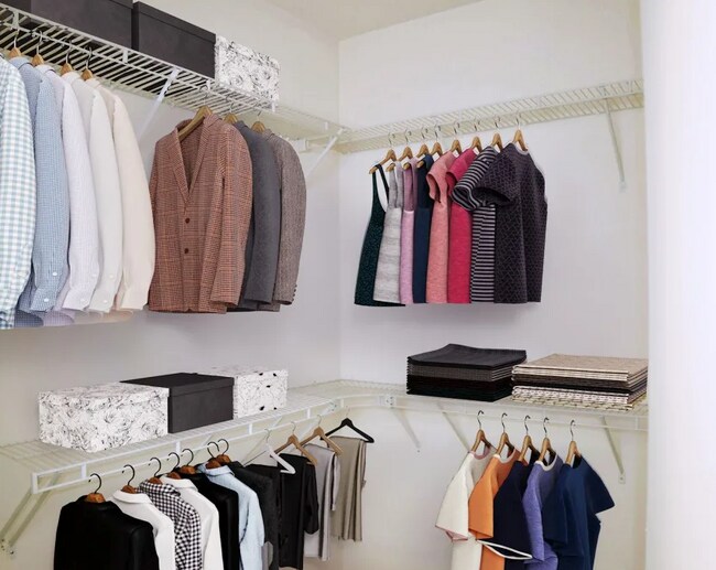 Photo - 439 N Wells St