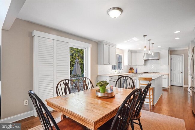 Photo - 307 Rhineforte Dr
