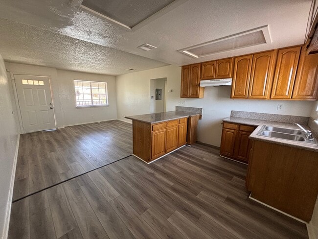 Photo - 509 E Ave Q Unit 5