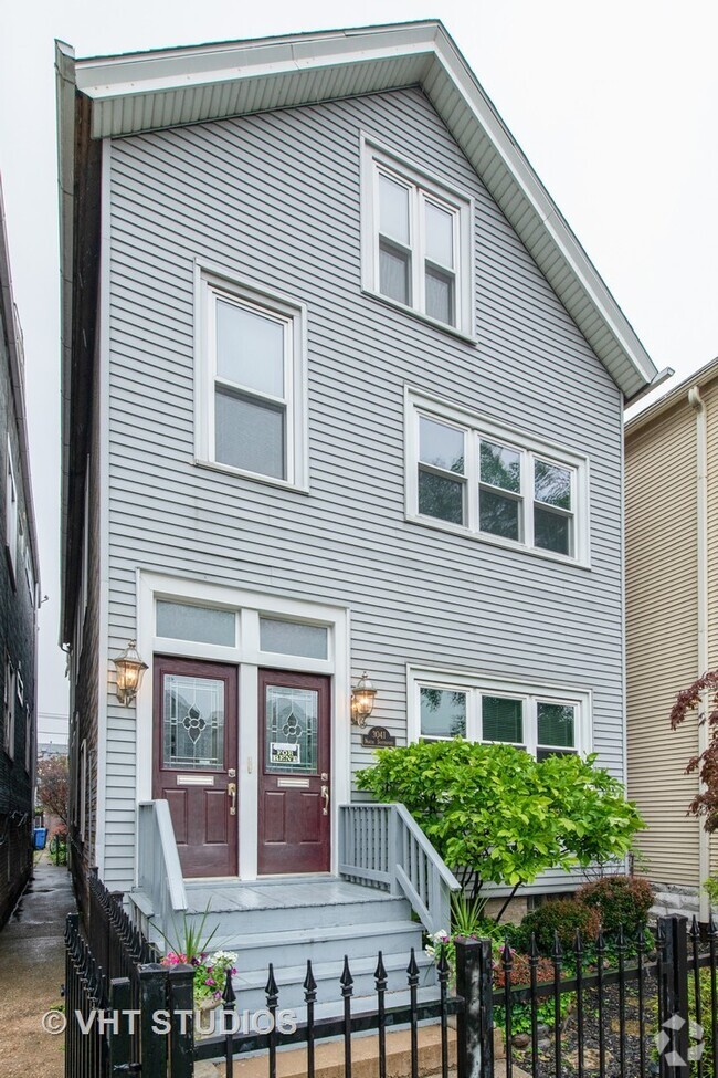 Building Photo - 3041 N Southport Ave Rental
