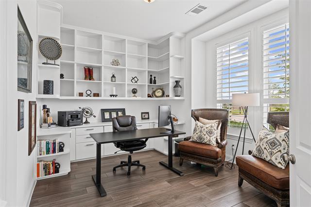 Photo - 1720 Rolling Heights Ln