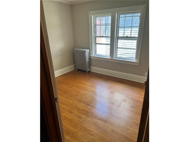 Photo - 989 Lincoln Ave