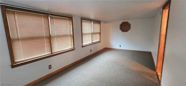 Photo - 9090 Radcliffe Rd