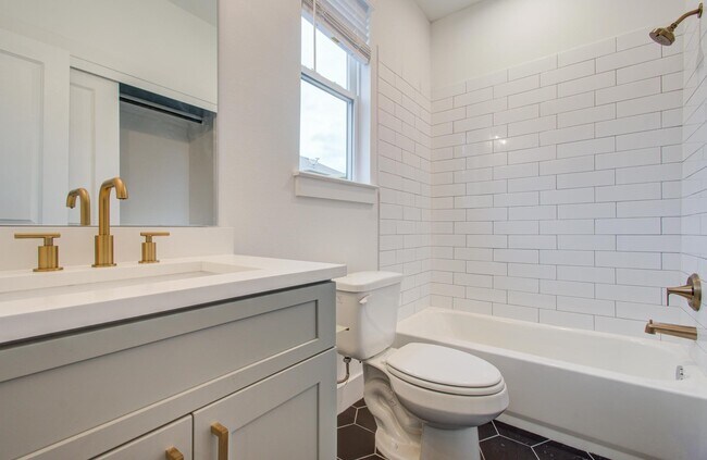 Photo - 22202 Dutch Oven Dr