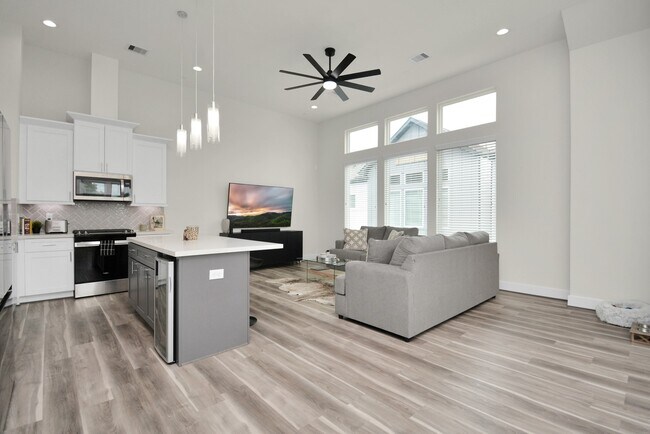 Photo - 2504 W Tidwell Rd