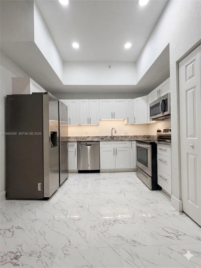 Photo - 2801 Riverside Dr Unidad 204