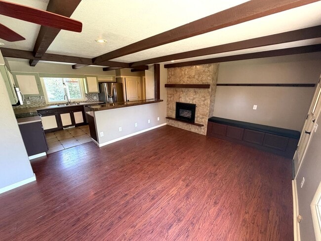 Photo - Pet Friendly 2 bed 1/5 bath Single Family Home With Fully Fenced Yard and Garage in great neighbo...