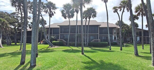 Photo - 233 NE Edgewater Dr Unit 203