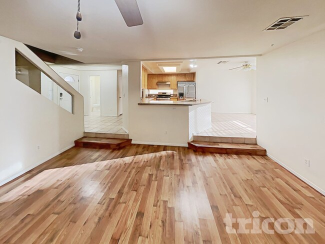 Photo - 10207 S Ghost Gum St