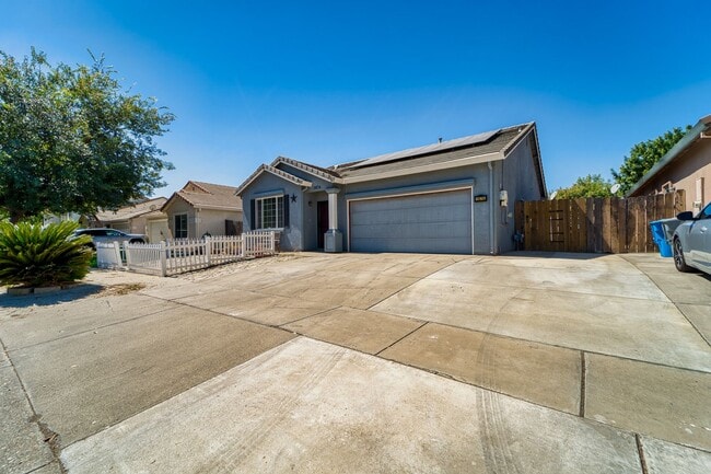 Photo - North Yuba City 3 bd 2 bath Home with solar